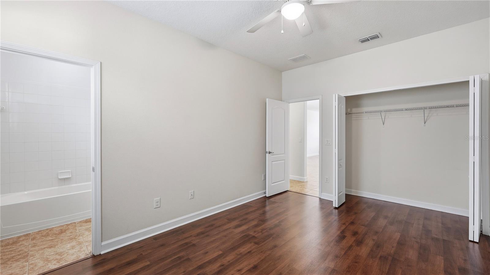 WYNDHAM LAKES ESTATES - Residential Lease