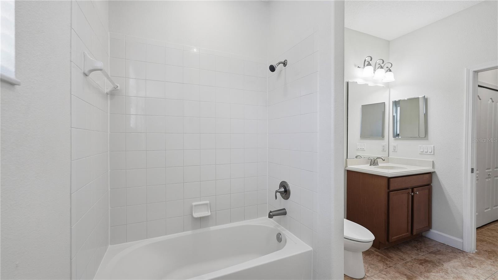 WYNDHAM LAKES ESTATES - Residential Lease