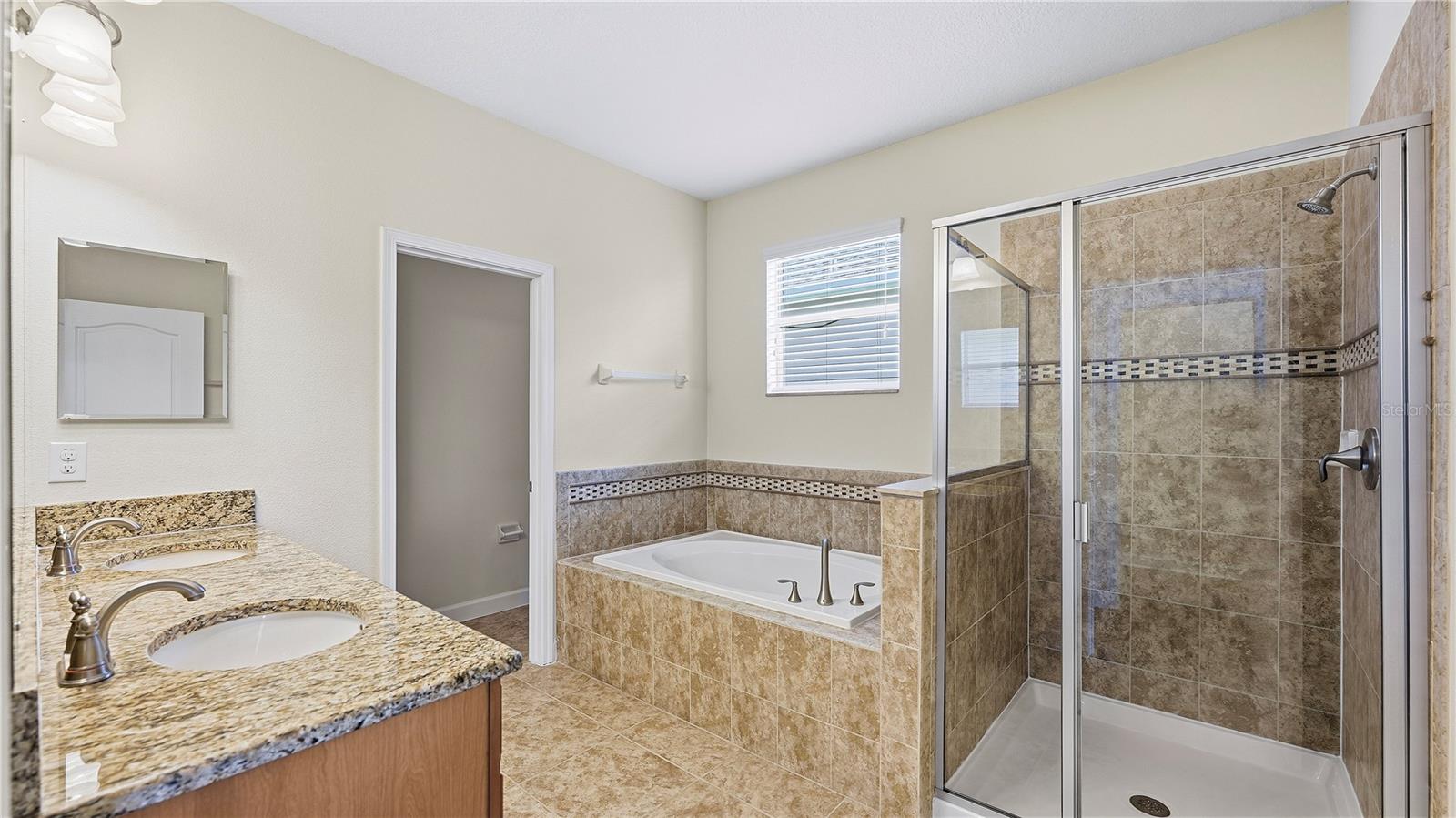 WYNDHAM LAKES ESTATES - Residential Lease