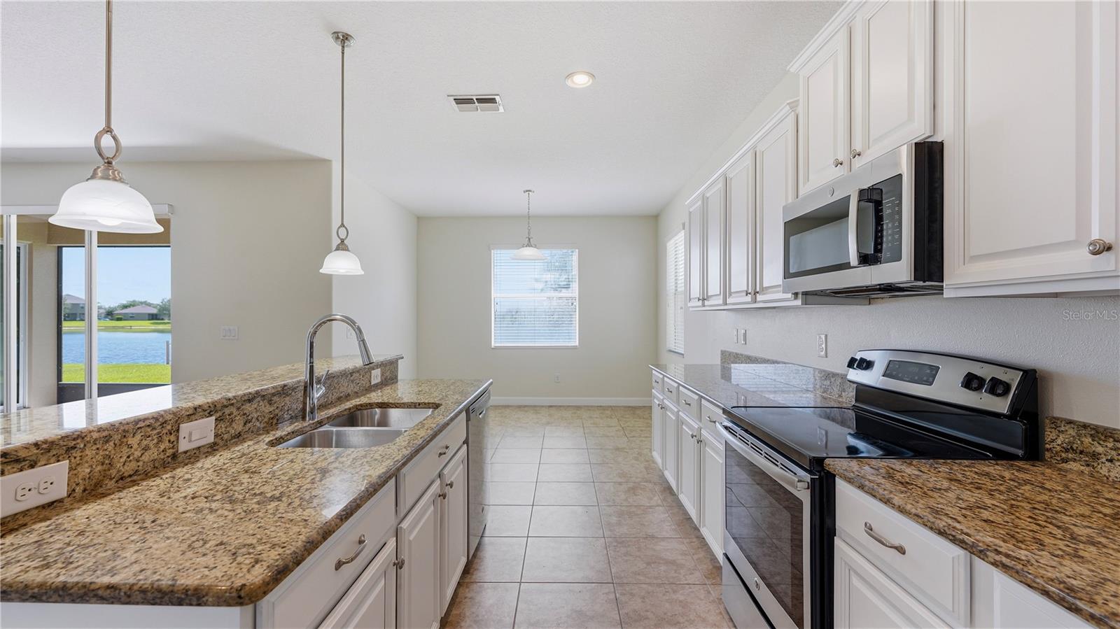 WYNDHAM LAKES ESTATES - Residential Lease