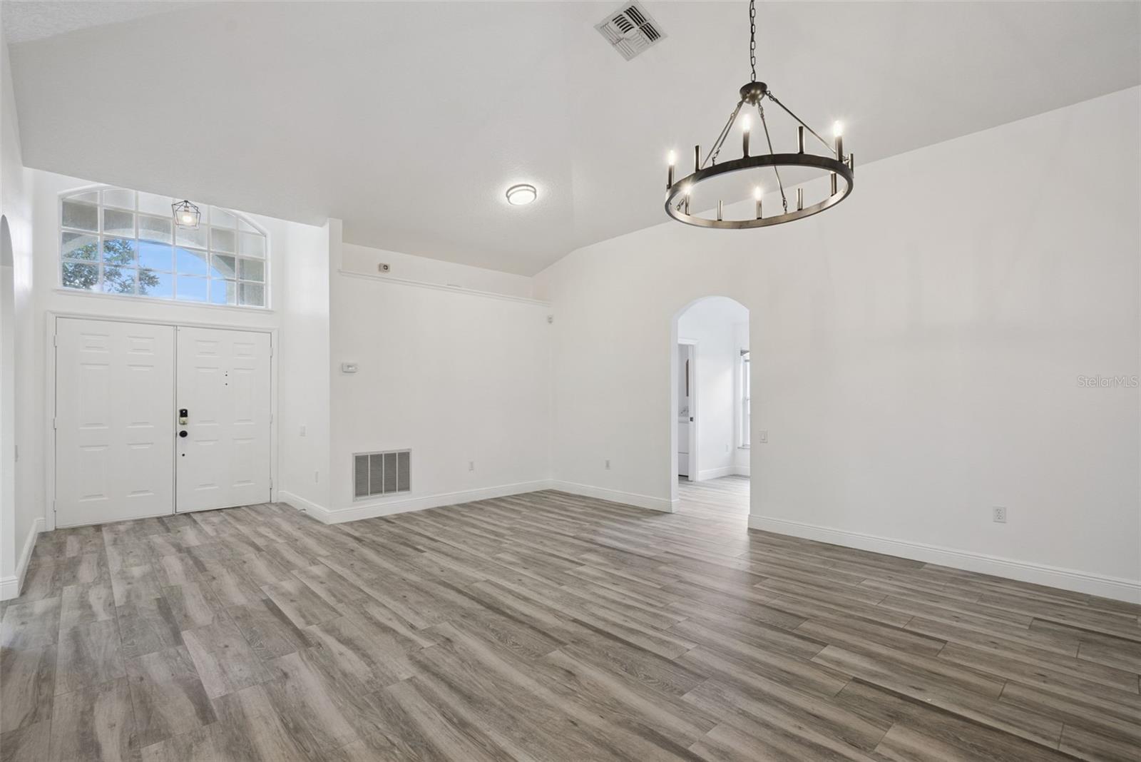 LANDSBROOK TERRACE - Residential