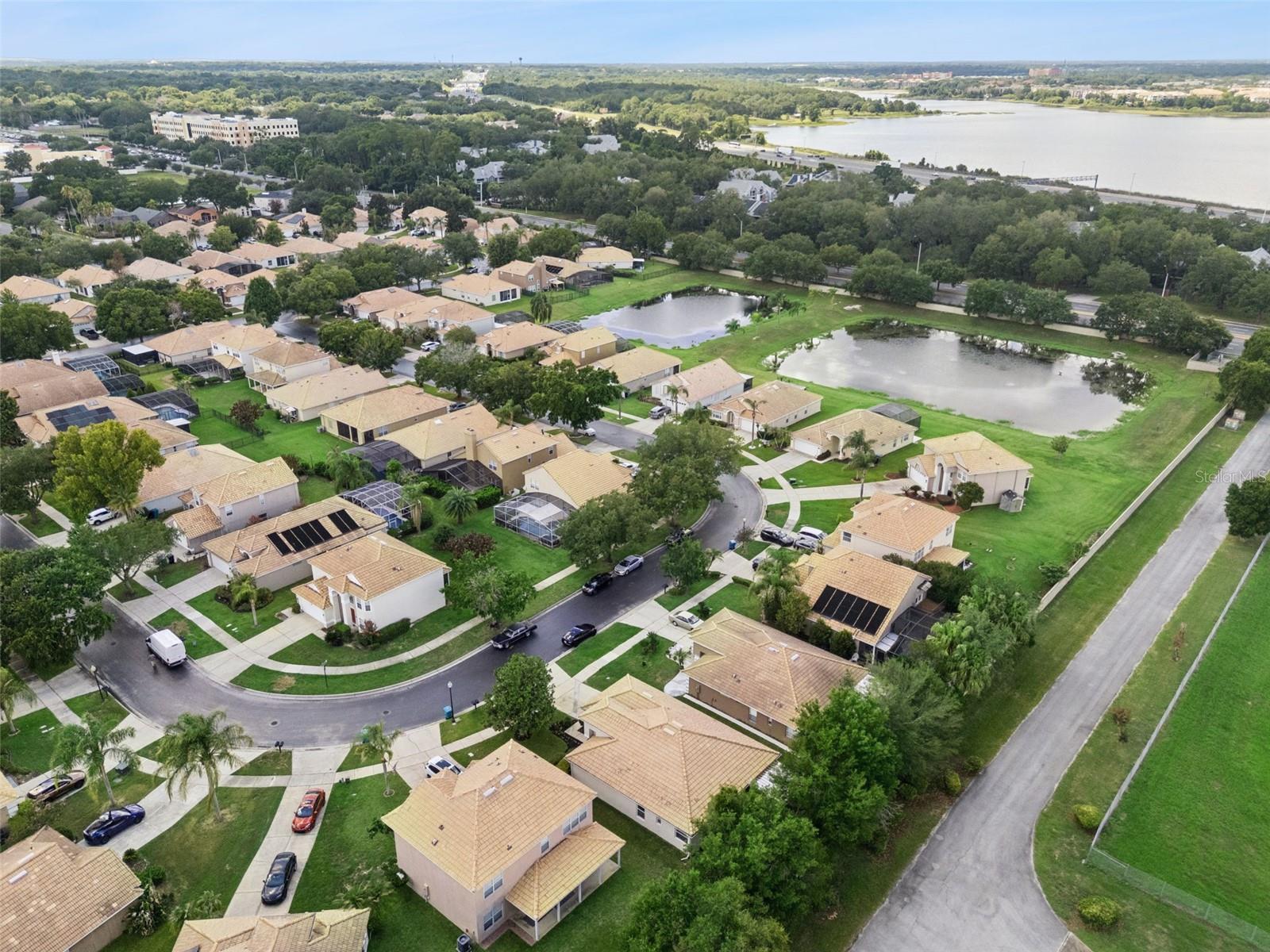 LANDSBROOK TERRACE - Residential