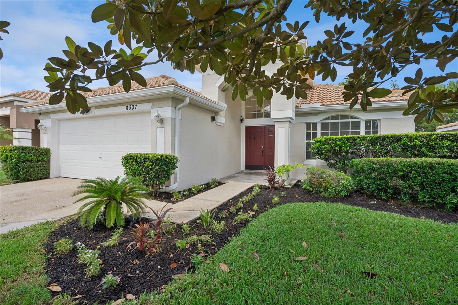 LANDSBROOK TERRACE - Residential