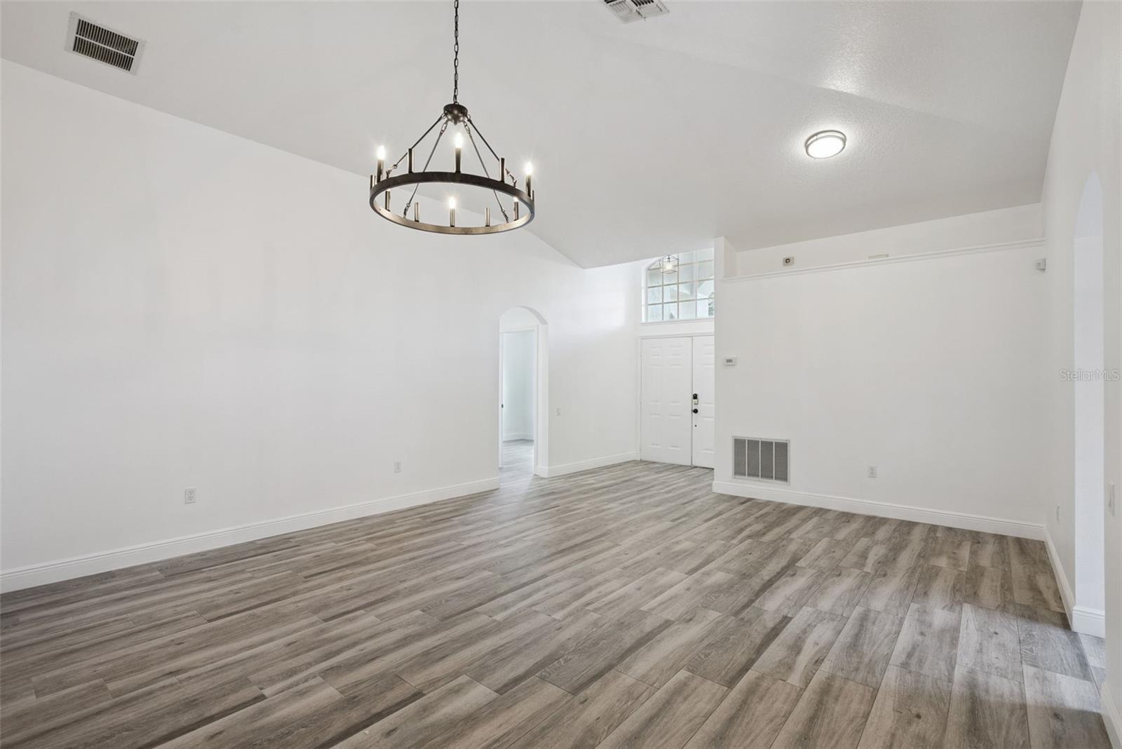 LANDSBROOK TERRACE - Residential