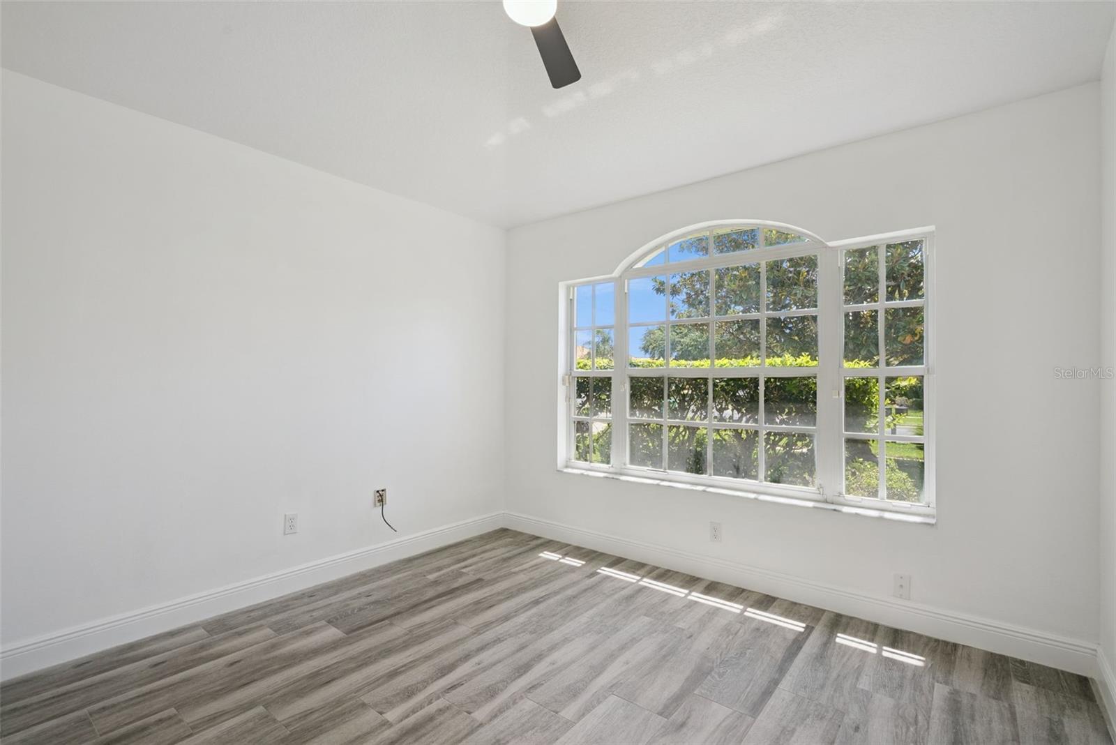 LANDSBROOK TERRACE - Residential