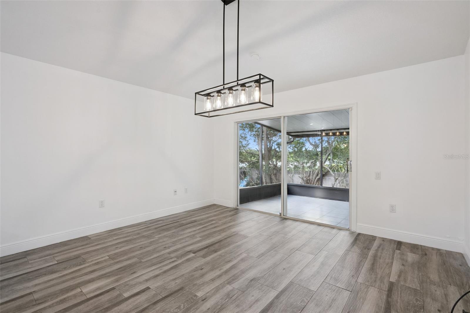 LANDSBROOK TERRACE - Residential