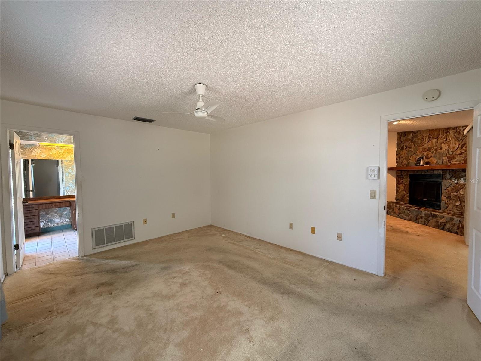 SPRING HILL - Residential
