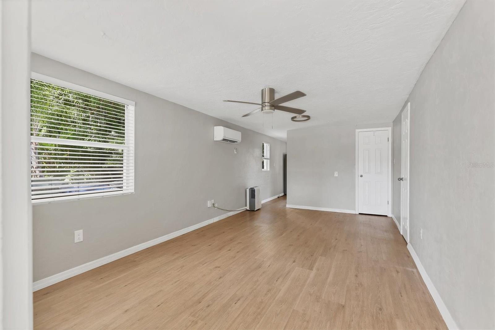 FOREST HILLS - Residential Income