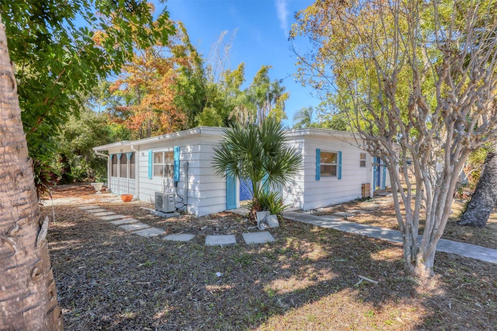 FOREST HILLS - Residential Income