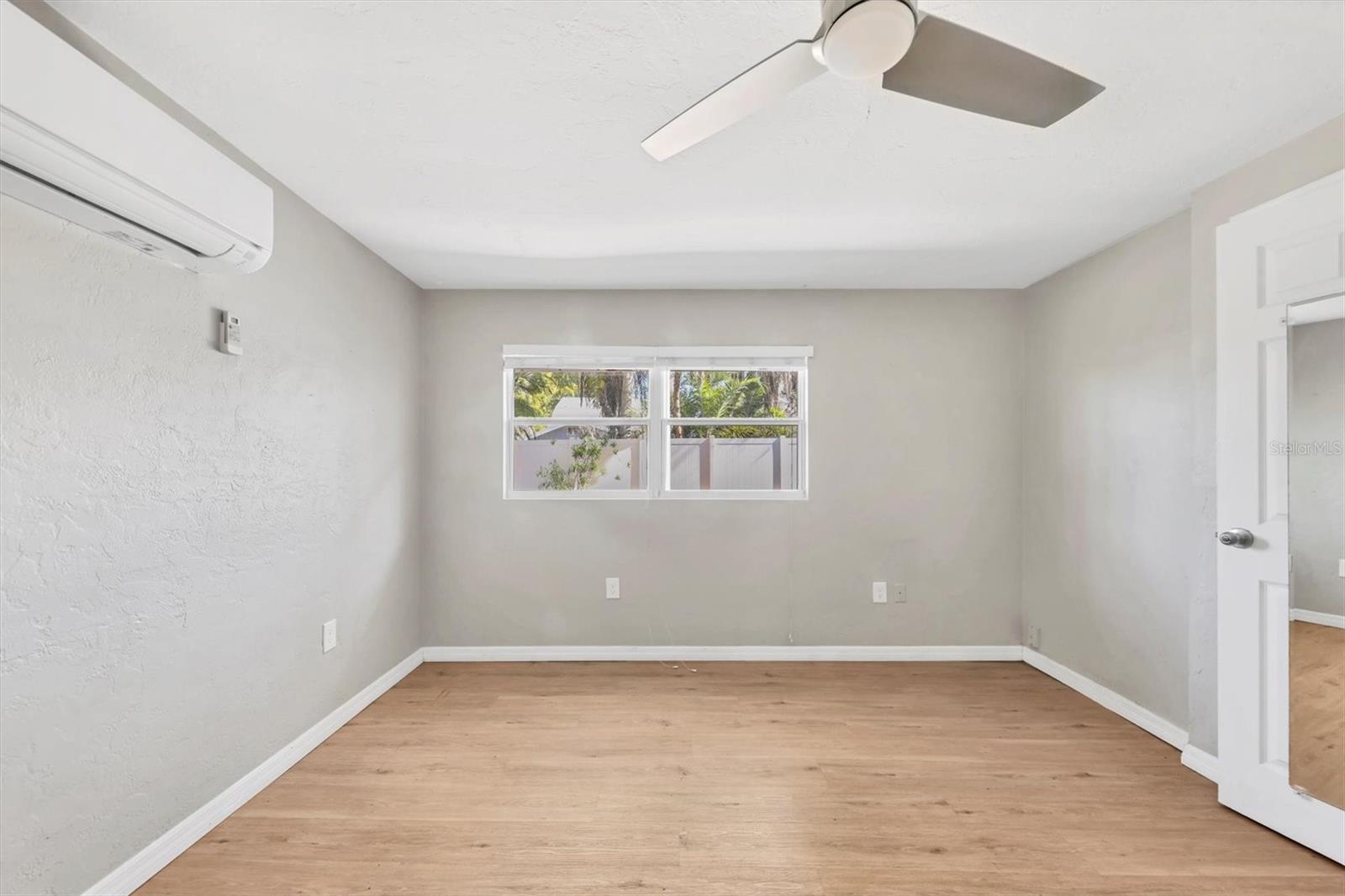 FOREST HILLS - Residential Income