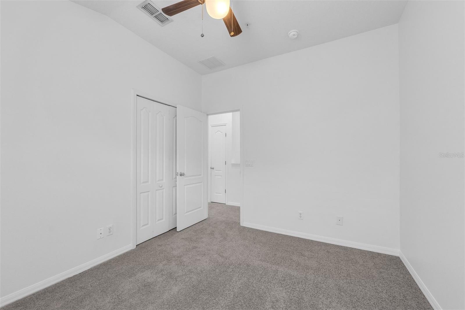 OVERLOOK AT PARKSIDE CONDO - Residential