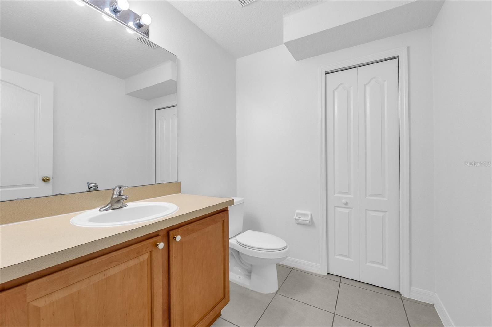 OVERLOOK AT PARKSIDE CONDO - Residential