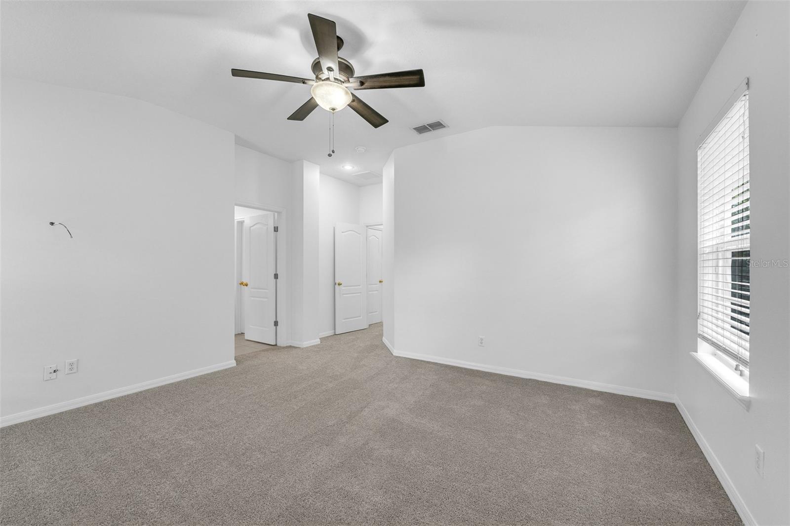 OVERLOOK AT PARKSIDE CONDO - Residential