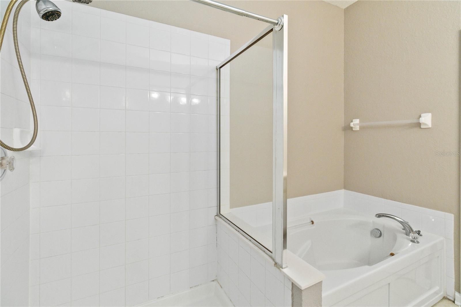 OAK HAMMOCK PRESERVE UNIT 1 - Residential Lease