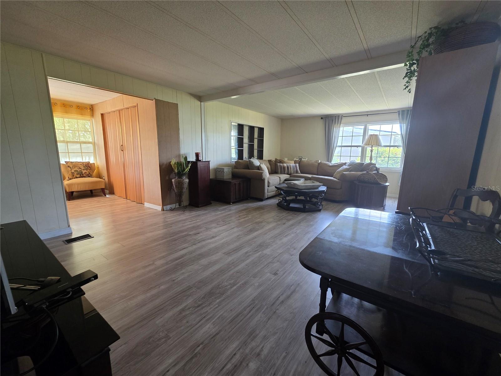 WESTERN SHORES FIRST ADD - Residential