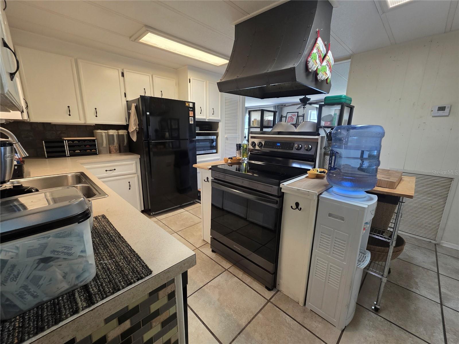WESTERN SHORES FIRST ADD - Residential