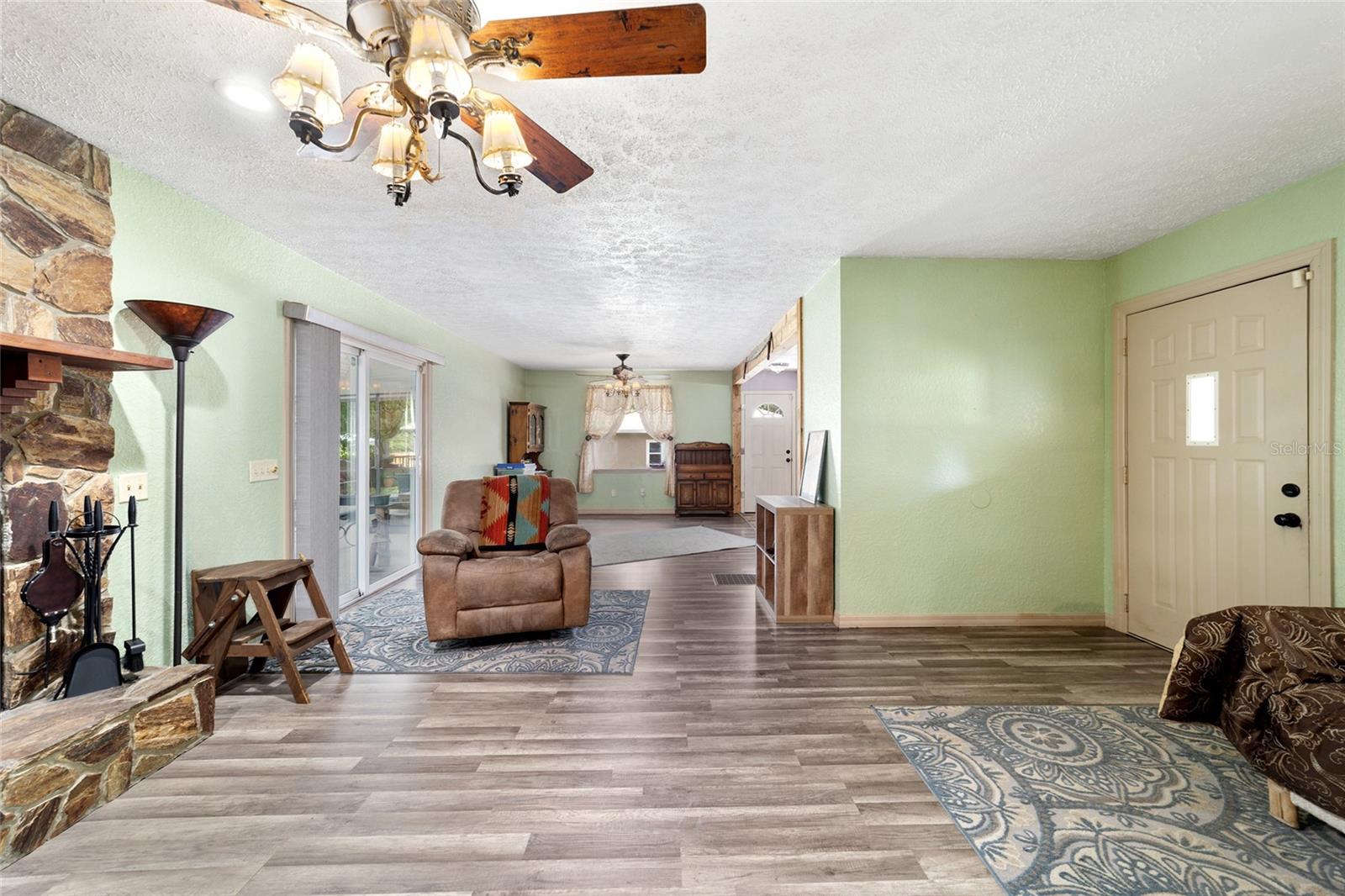FLORIDA HLNDS - Residential