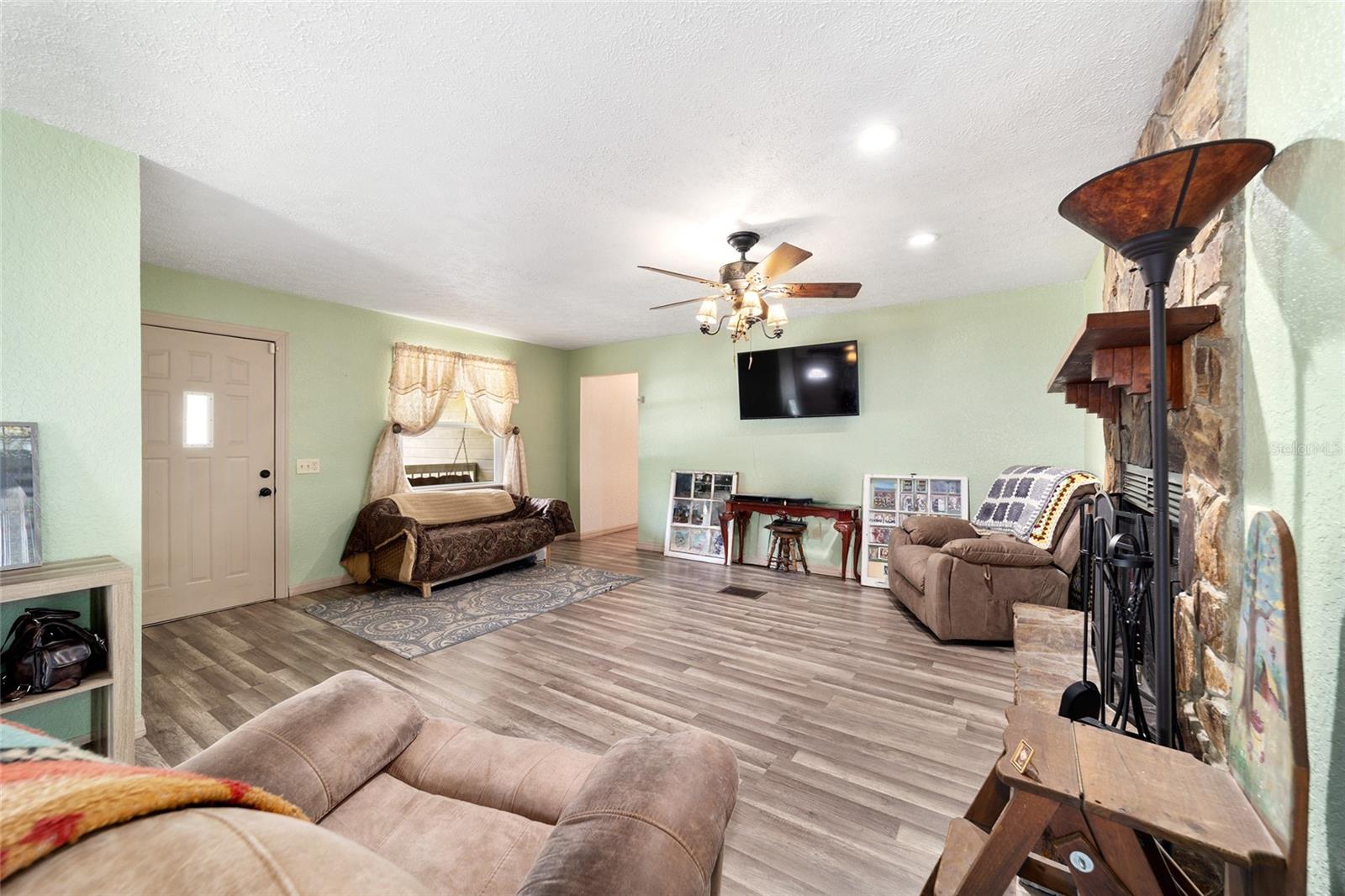 FLORIDA HLNDS - Residential