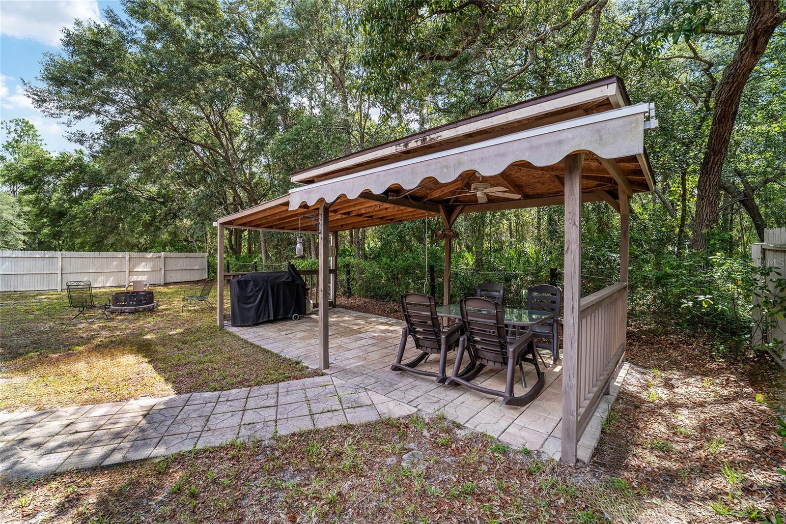 FLORIDA HLNDS - Residential