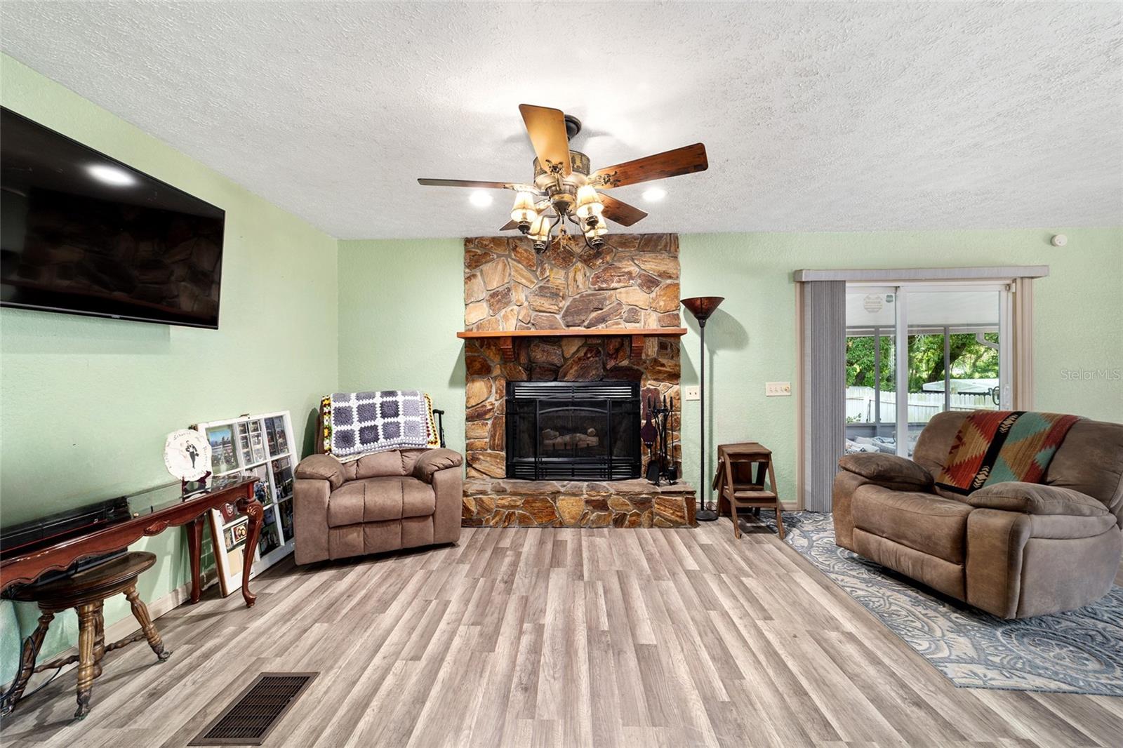 FLORIDA HLNDS - Residential