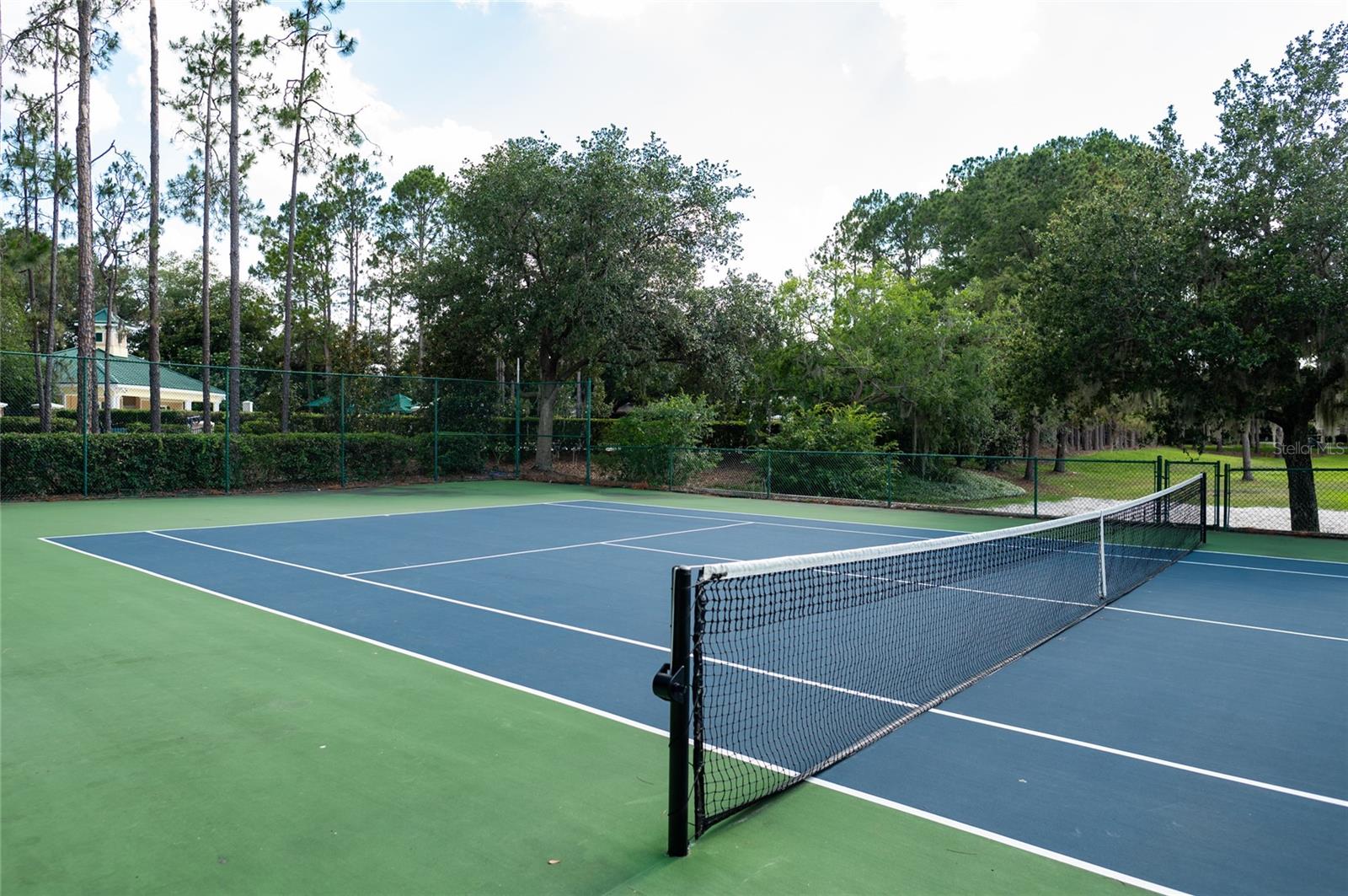 LAKES WINDERMERE - Residential