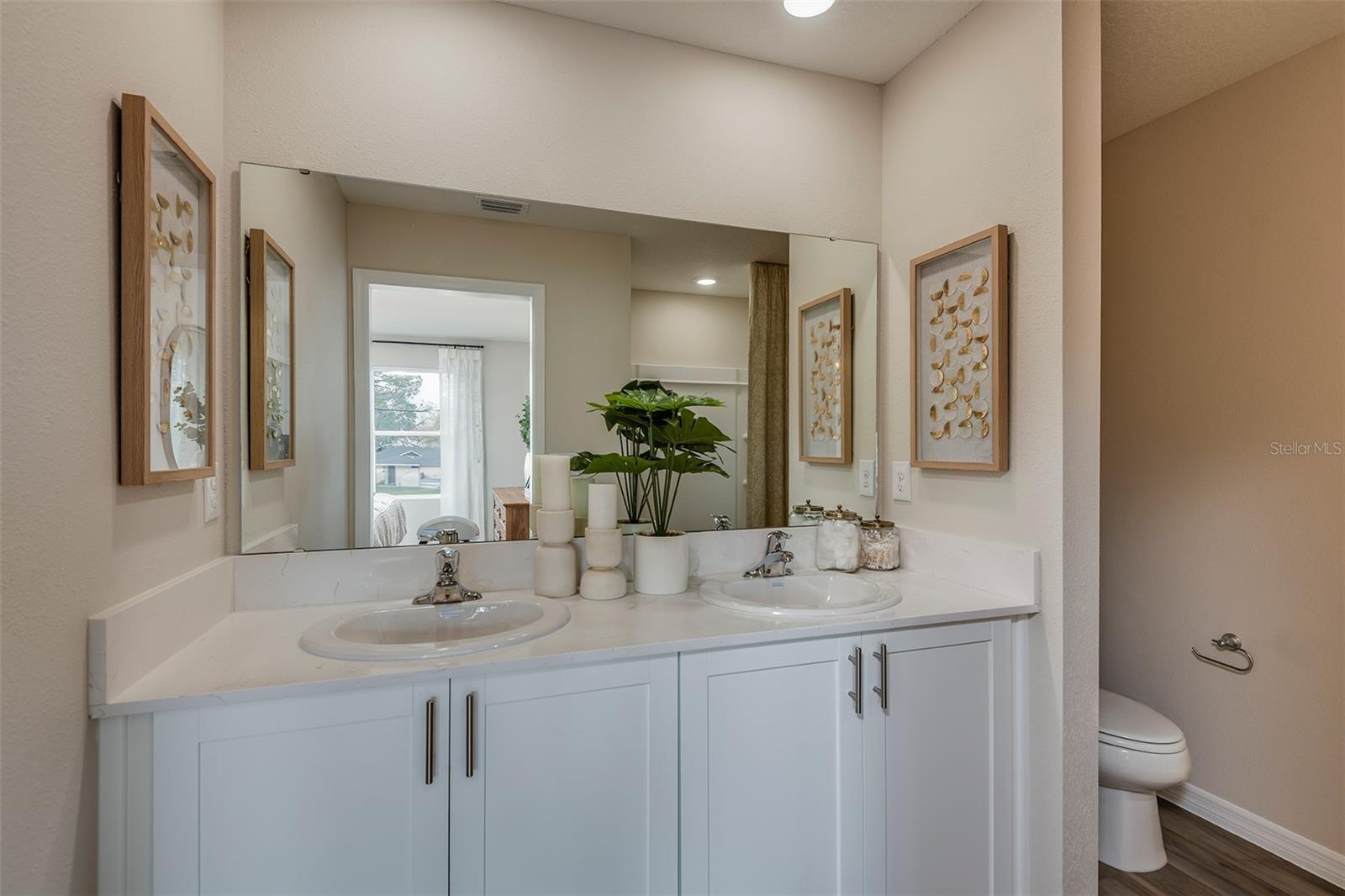 PASADENA WOODS - Residential