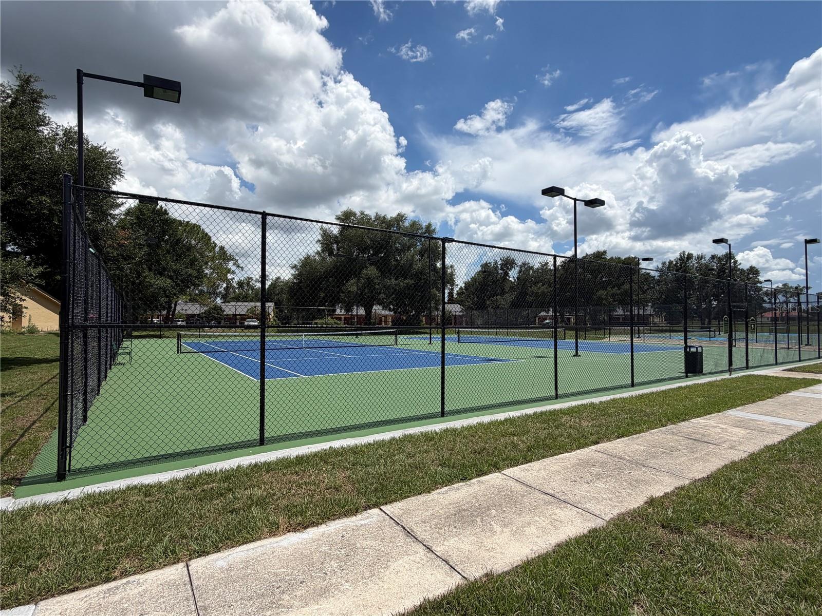CYPRESSWOOD ENCLAVE PH 01 - Residential