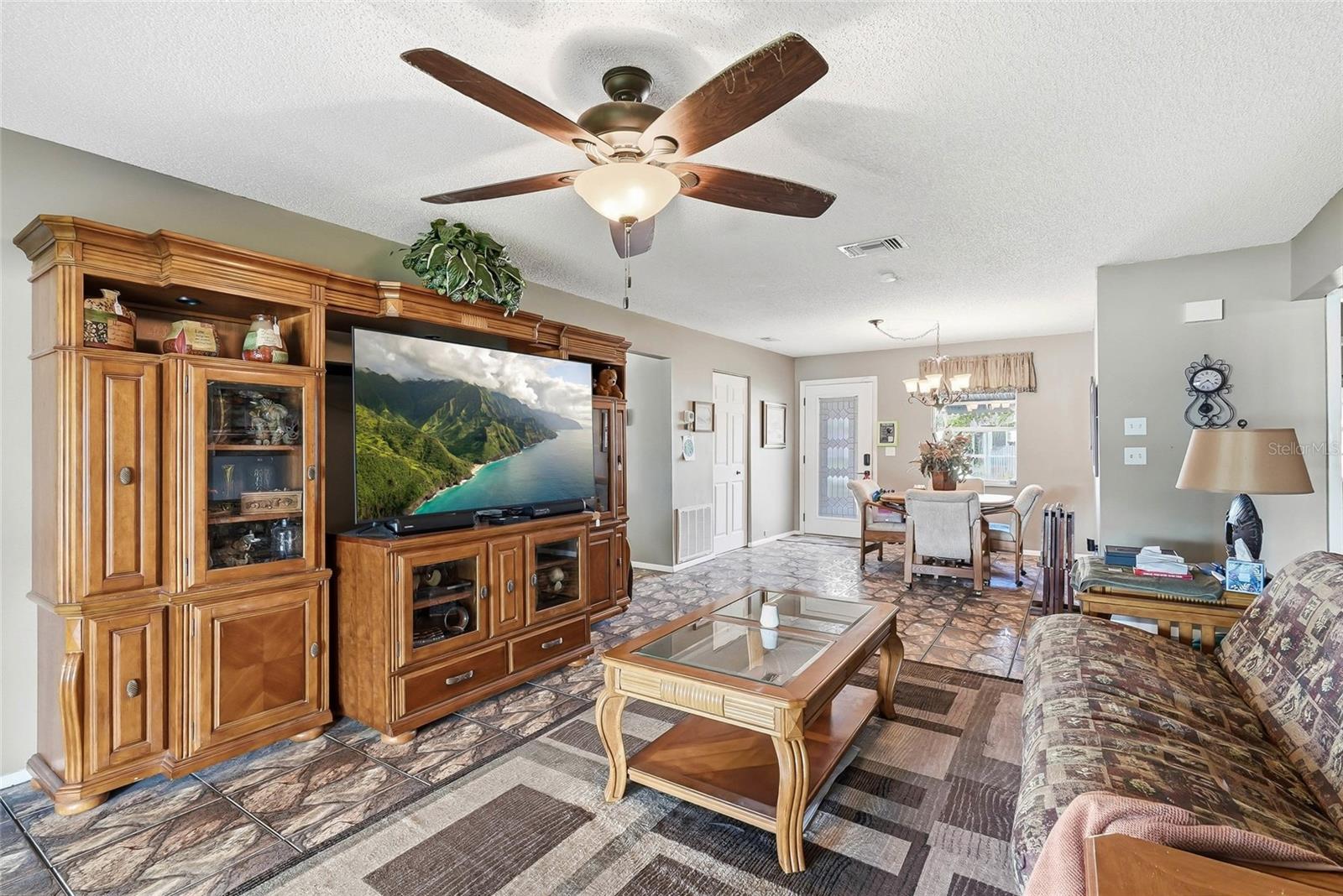 MEADOWS - Residential