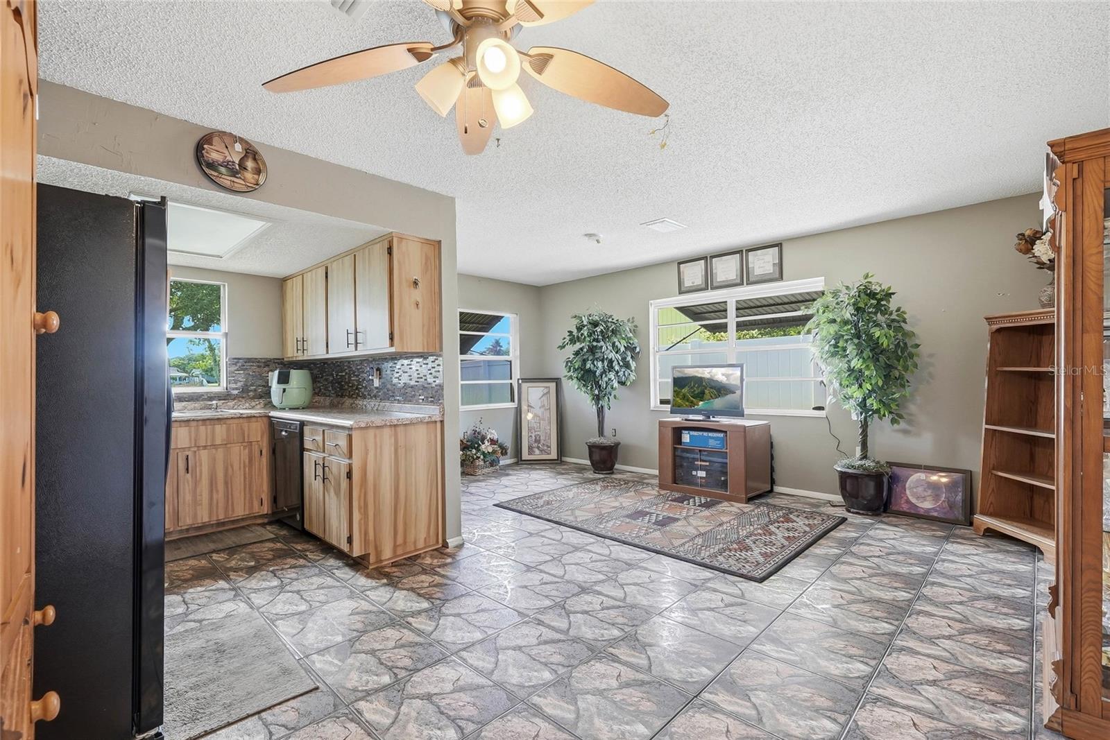 MEADOWS - Residential