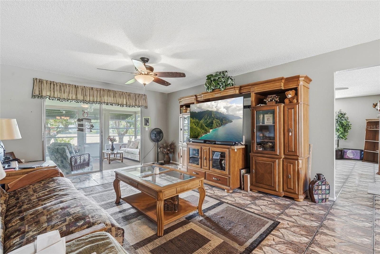 MEADOWS - Residential