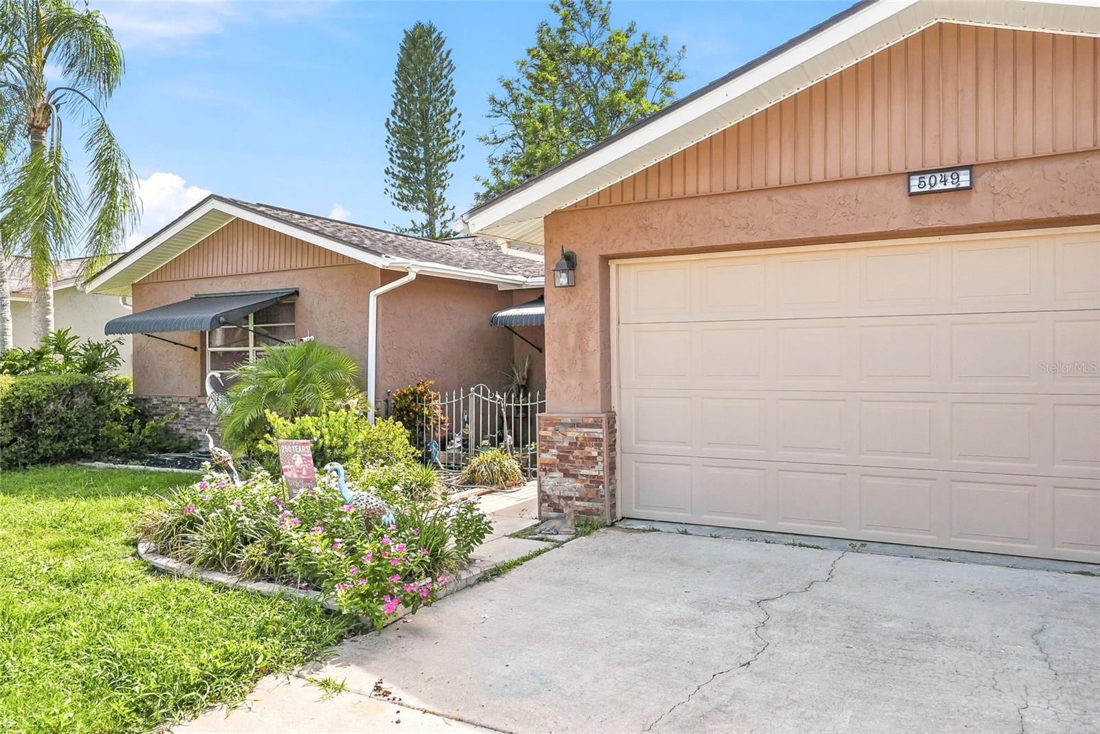 MEADOWS - Residential