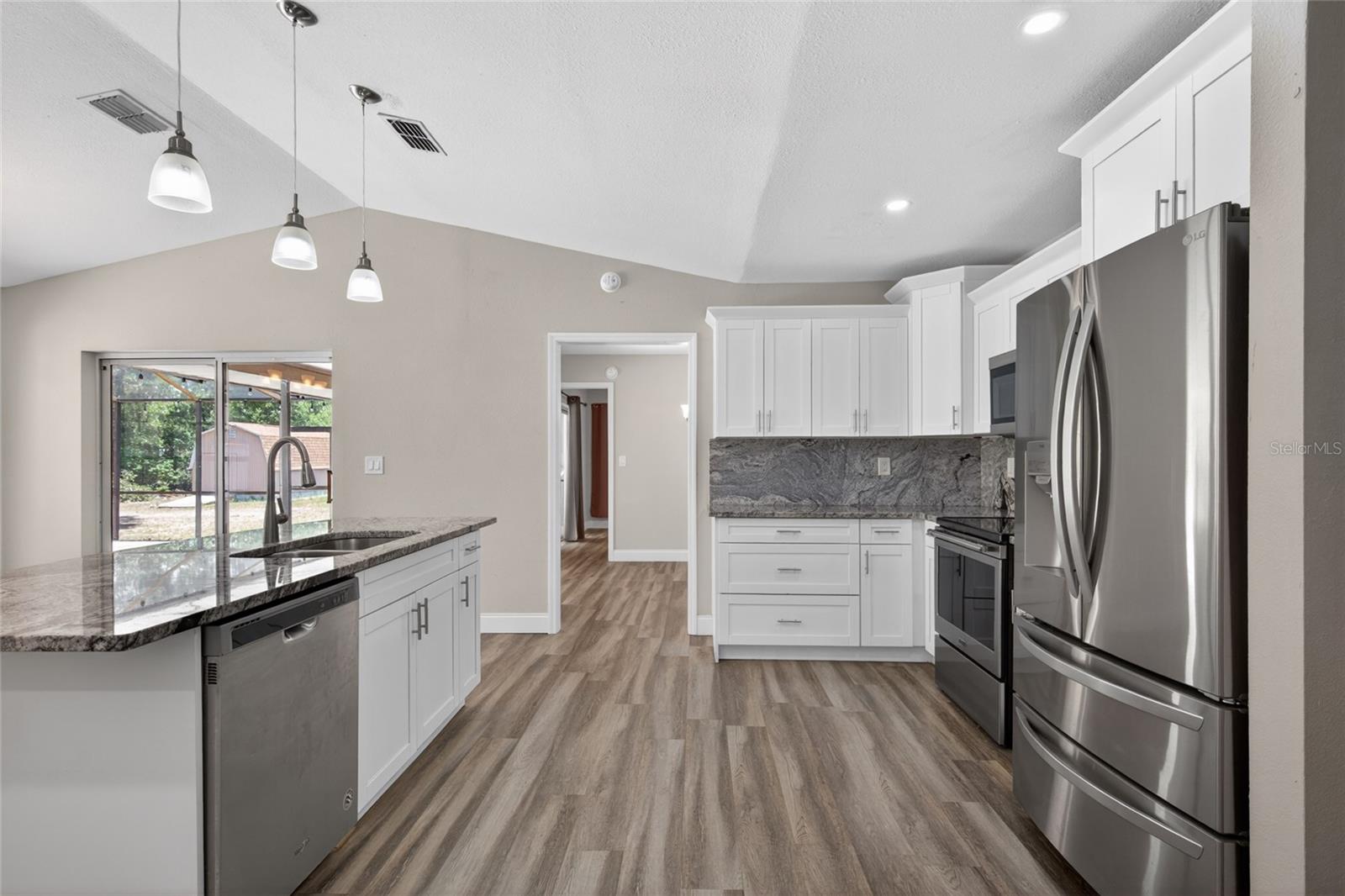 SPRING HILL - Residential