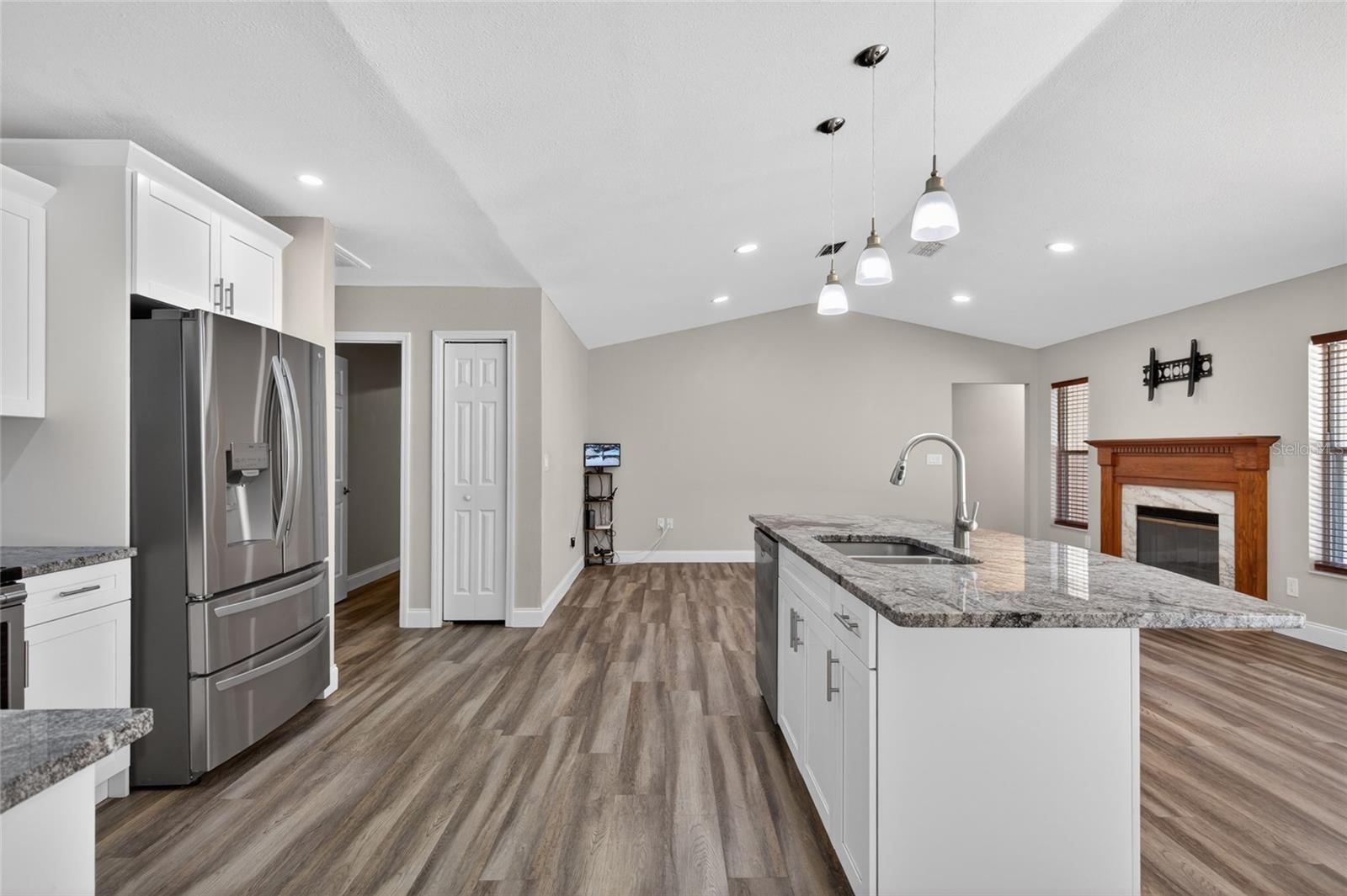 SPRING HILL - Residential