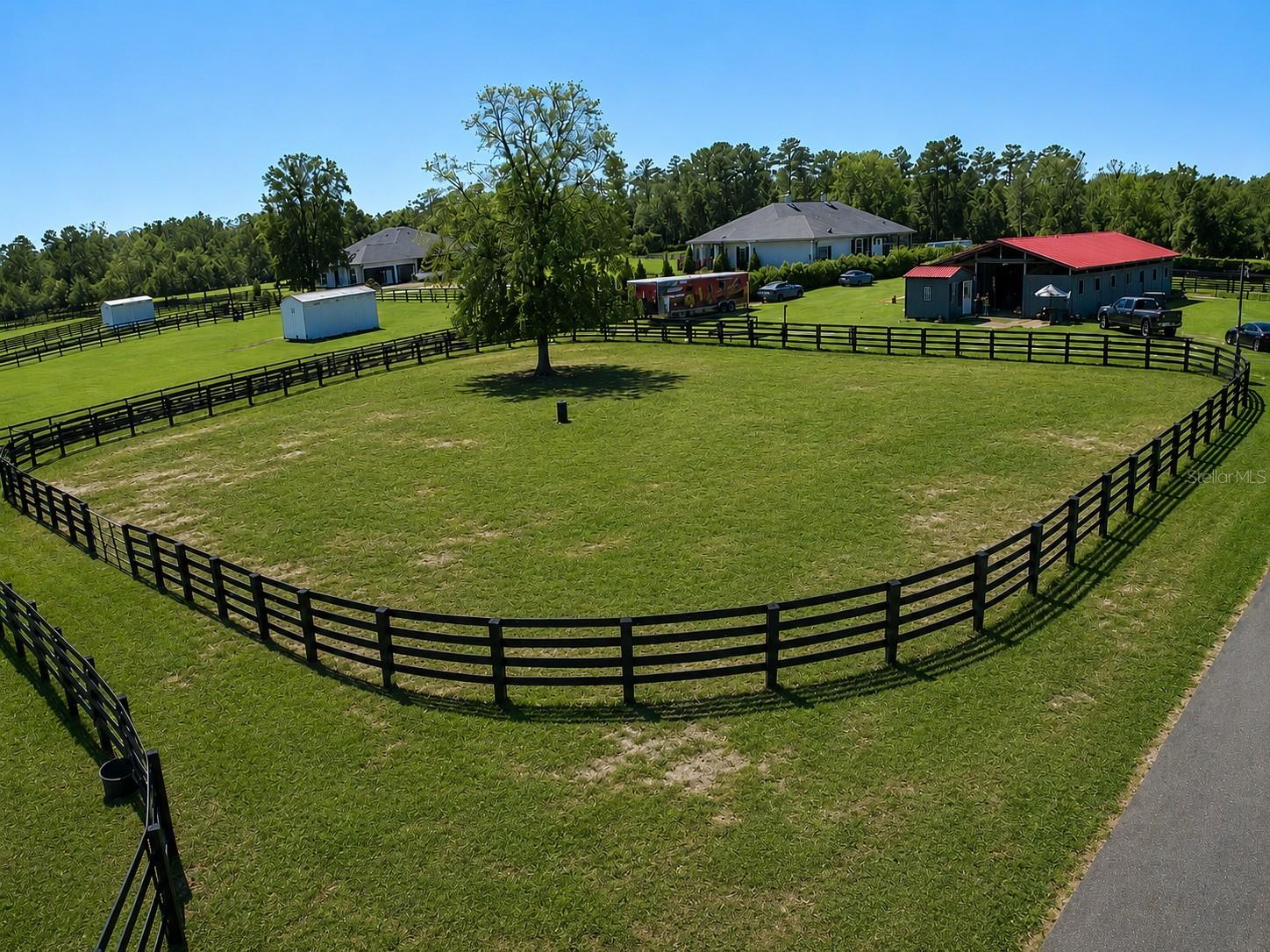 GROVE HOLLOW FARMS - Land