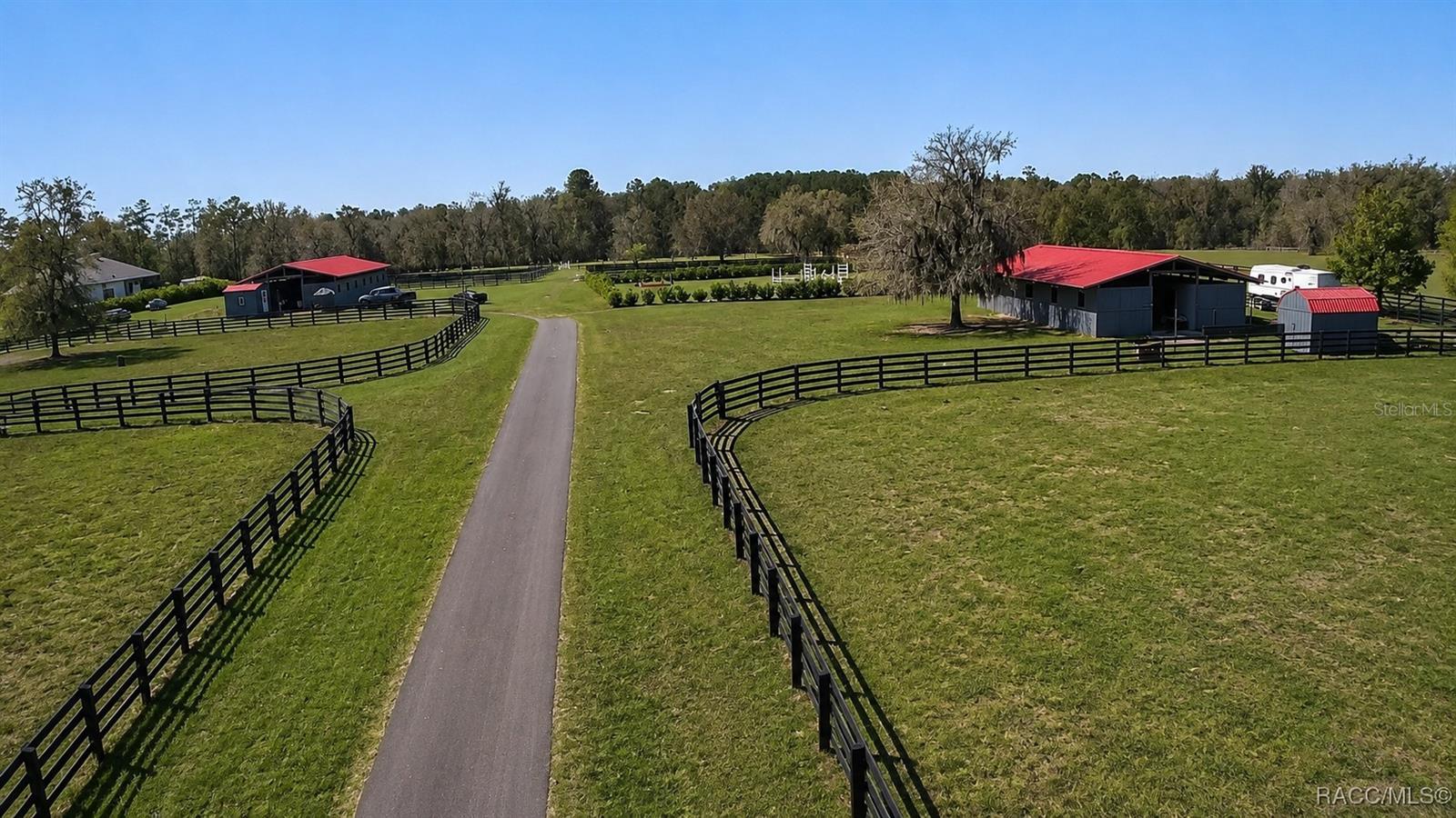 GROVE HOLLOW FARMS - Land