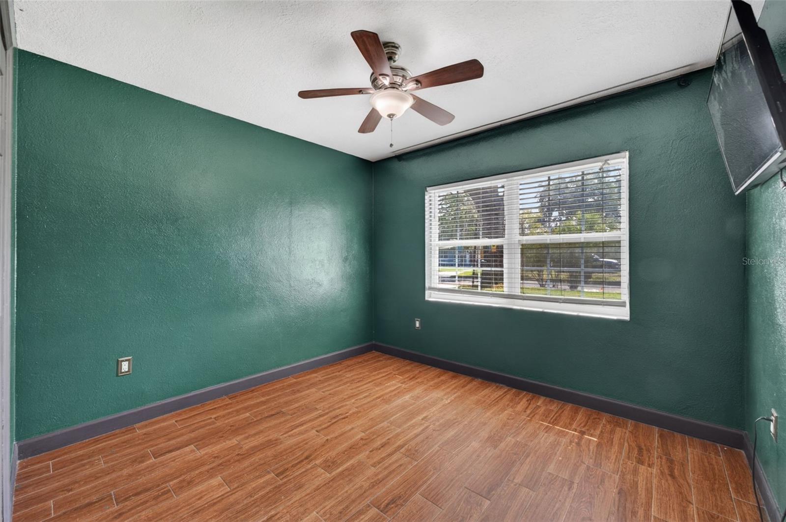 ALBERT LEE RIDGE ADD 02 - Residential