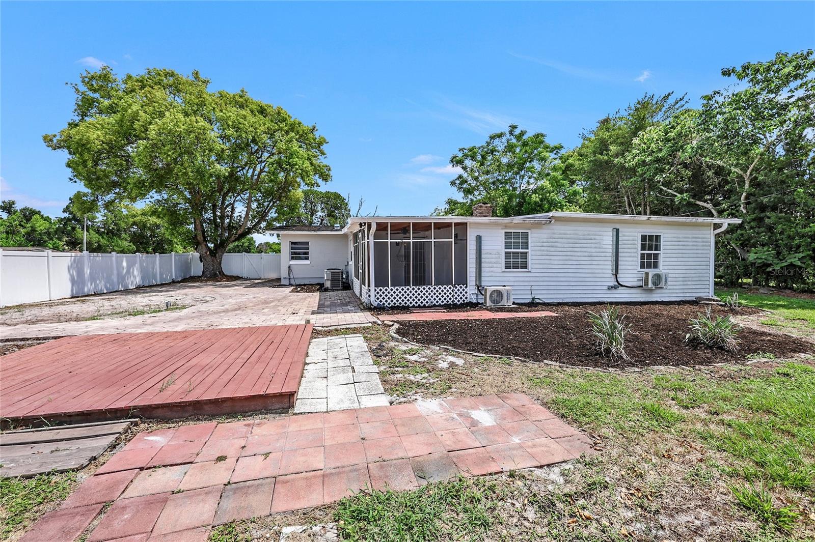 PARK MANOR ESTATES - Residential