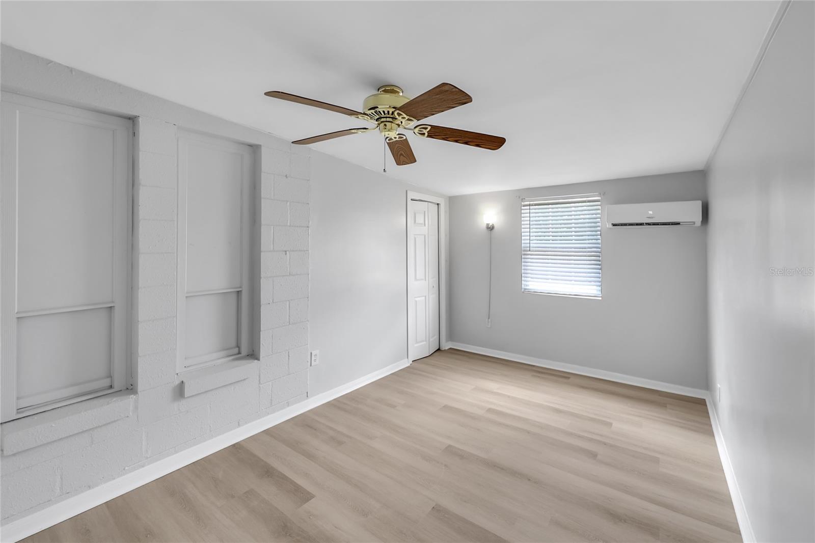 PARK MANOR ESTATES - Residential