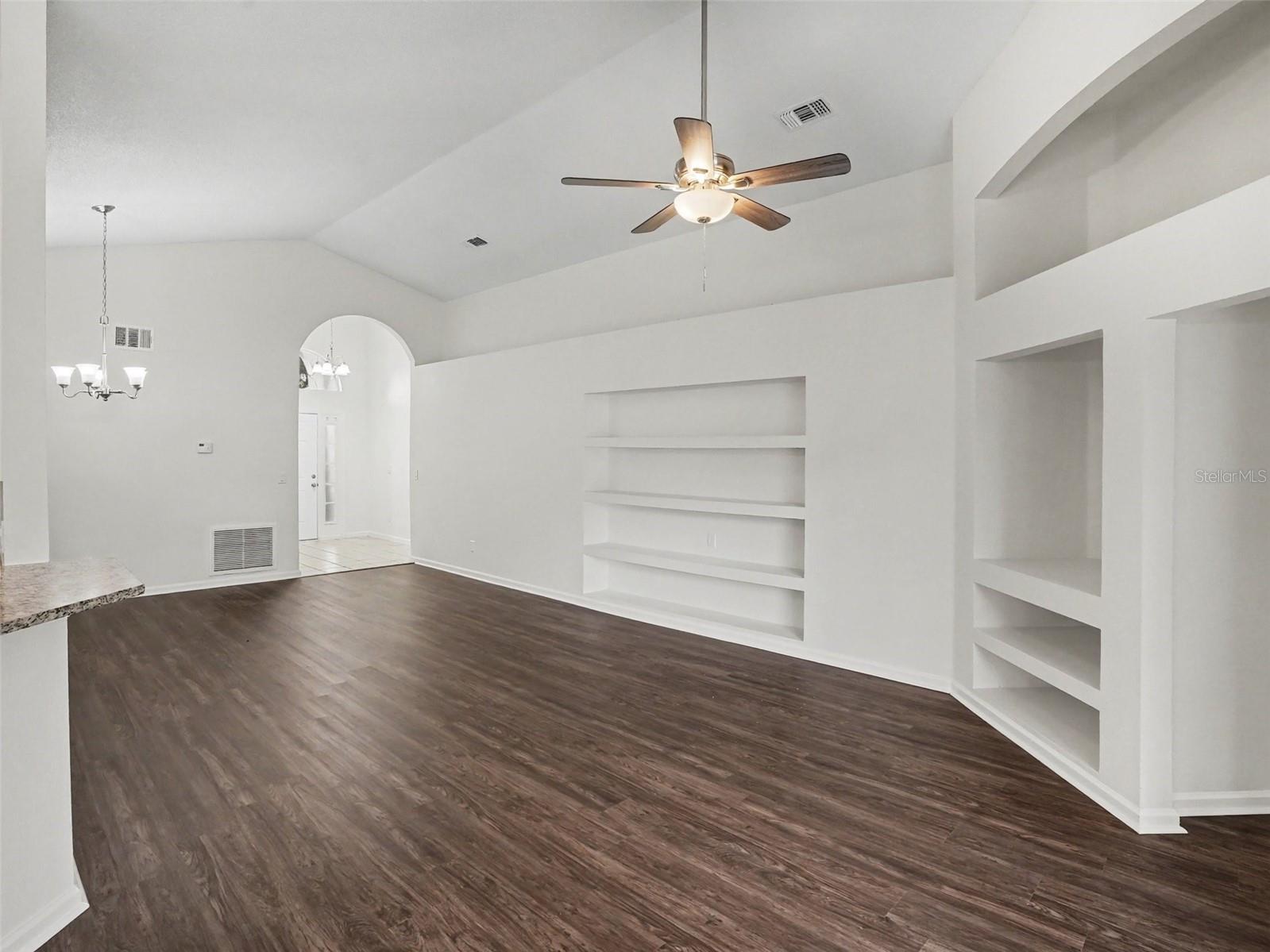 WESTON HILLS SUB - Residential
