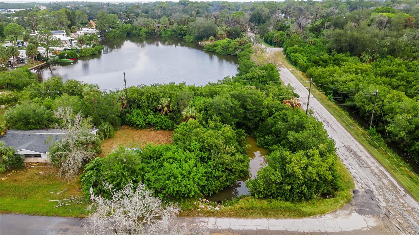 GREEN KEY ESTATES - Land