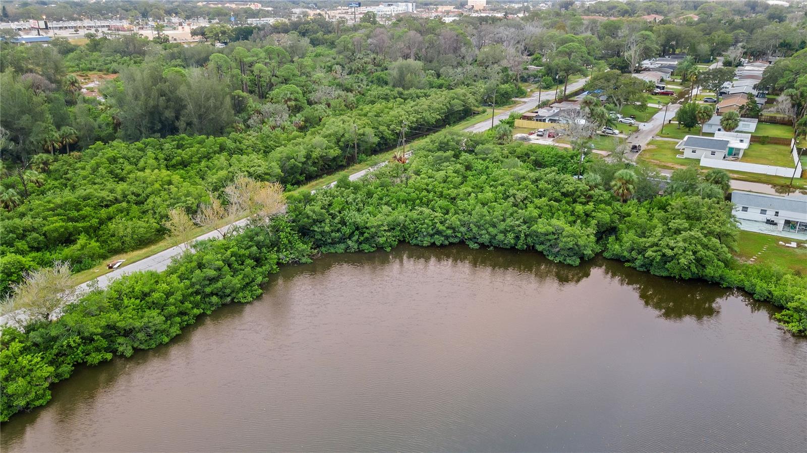 GREEN KEY ESTATES - Land