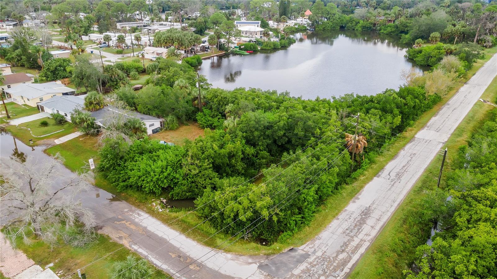 GREEN KEY ESTATES - Land