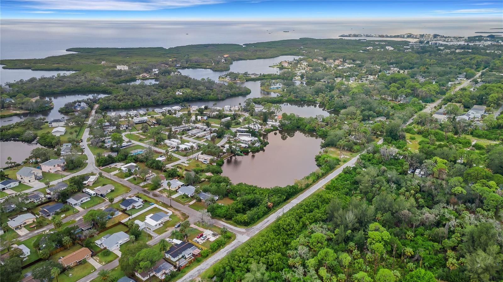 GREEN KEY ESTATES - Land