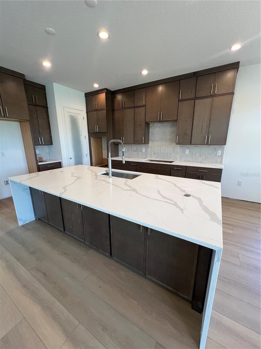BRONSON PEAK - Residential