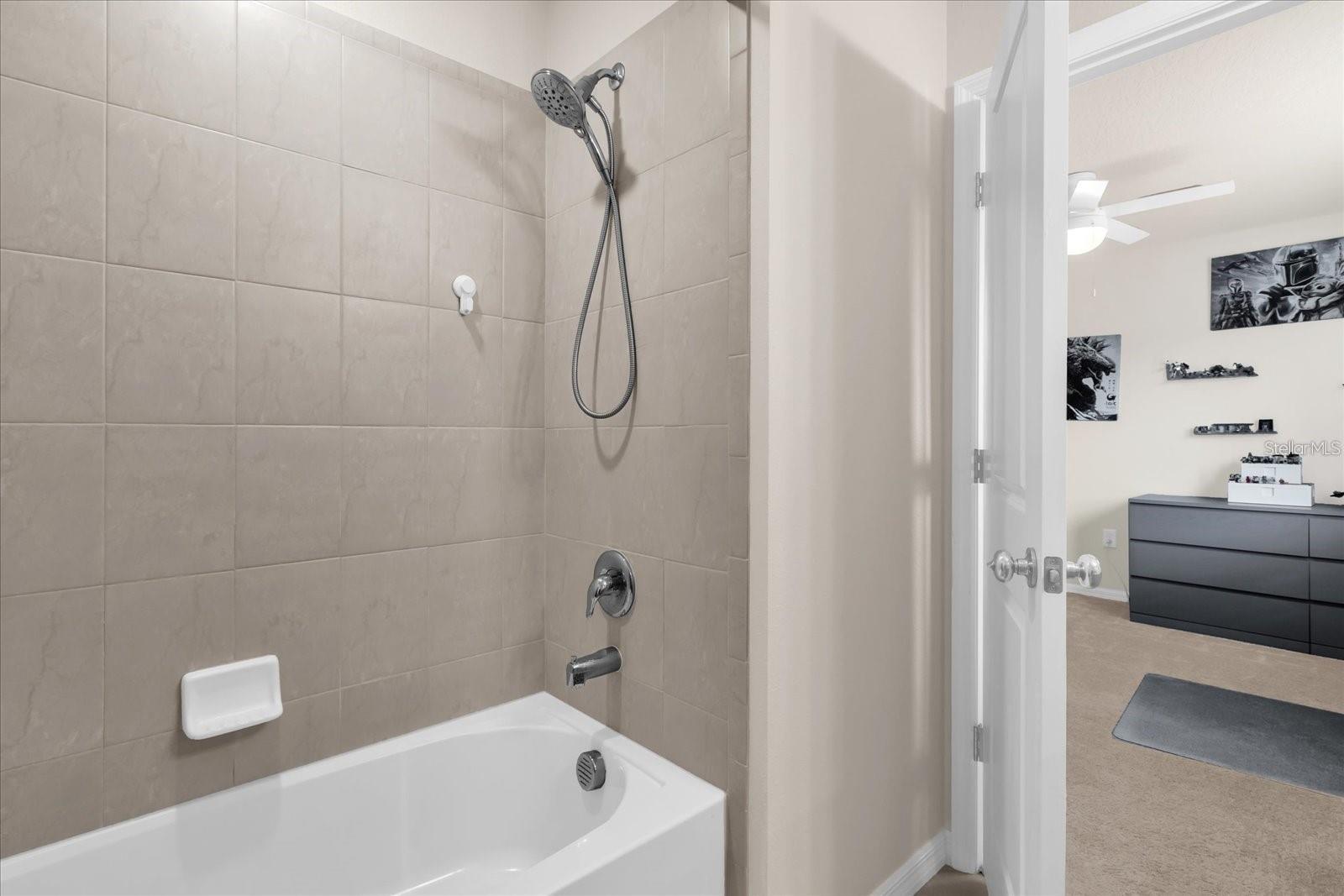 LAKESHORE AT NARCOOSSEE PH 2 - Residential Lease