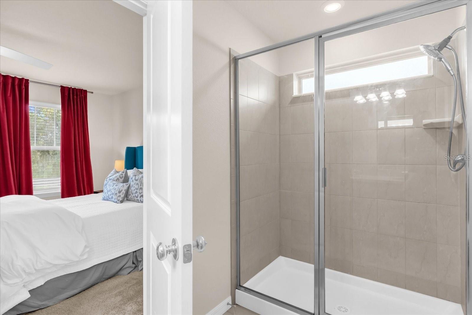 LAKESHORE AT NARCOOSSEE PH 2 - Residential Lease