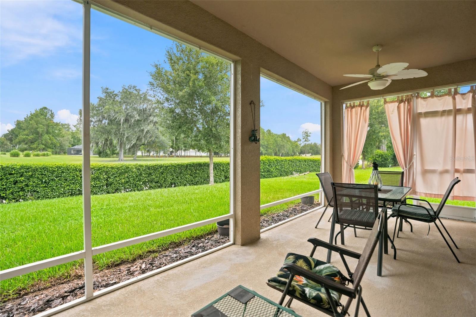 HERNANDO OAKS PH 3 - Residential