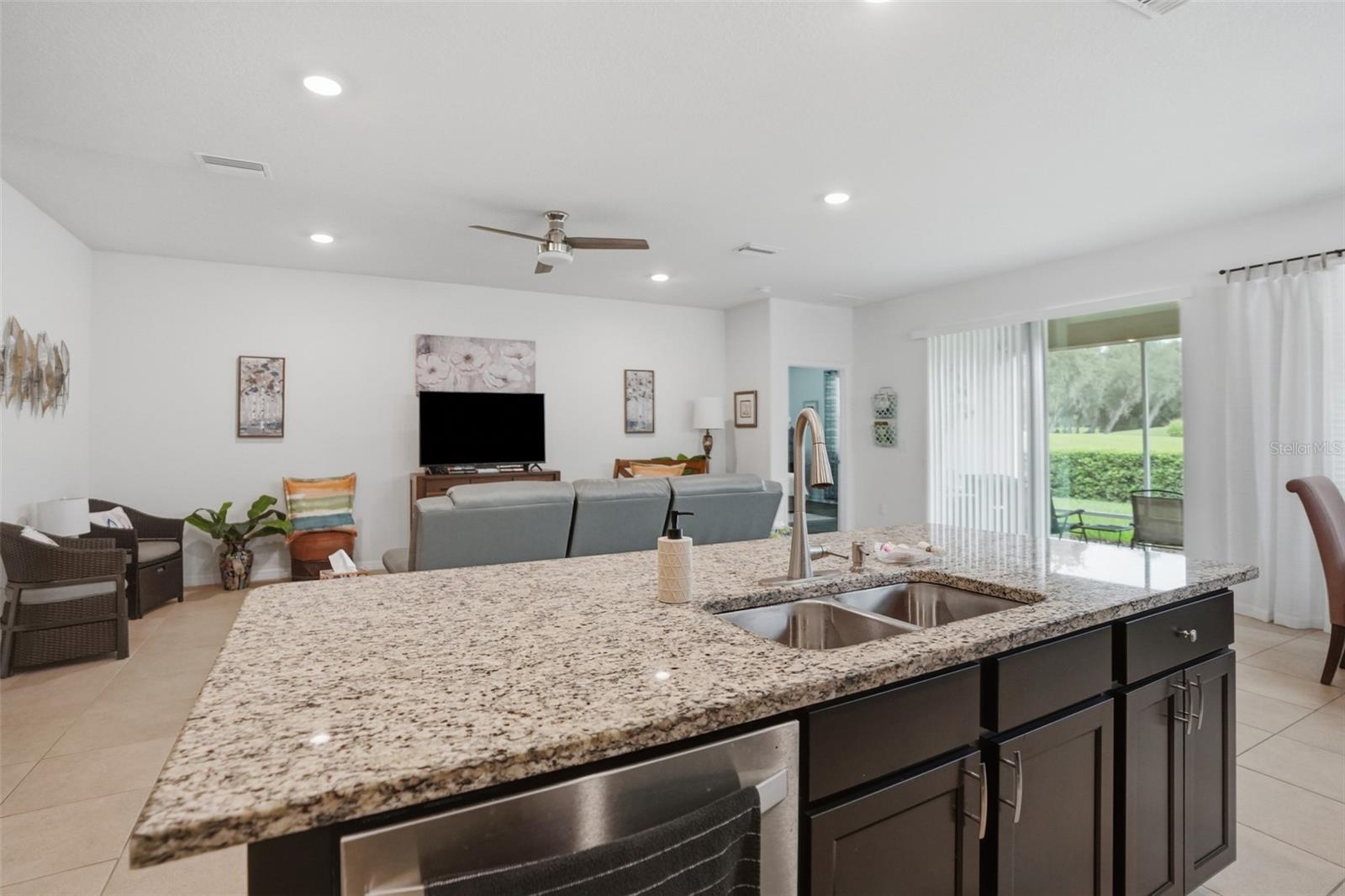 HERNANDO OAKS PH 3 - Residential