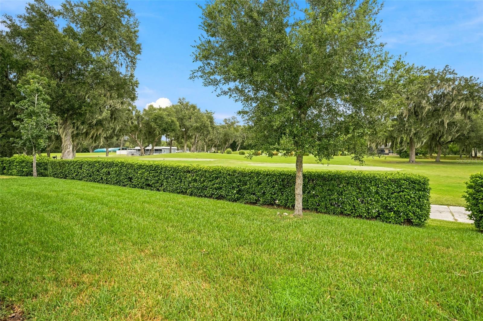 HERNANDO OAKS PH 3 - Residential