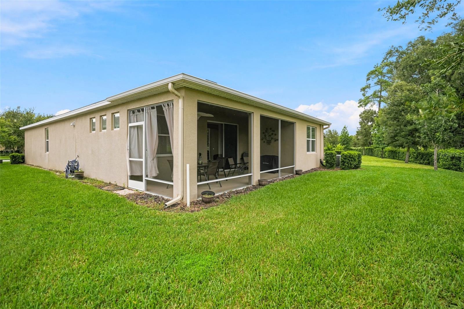 HERNANDO OAKS PH 3 - Residential